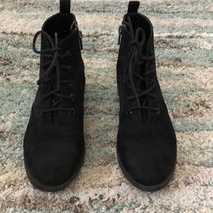 🎉SALE🎉Girls Faux Suede Ankle Boots!